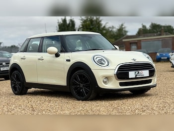 Used MINI Hatch 2018 for sale - 79374412: Photo