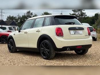 Used MINI Hatch 2018 for sale - 79374412: Photo