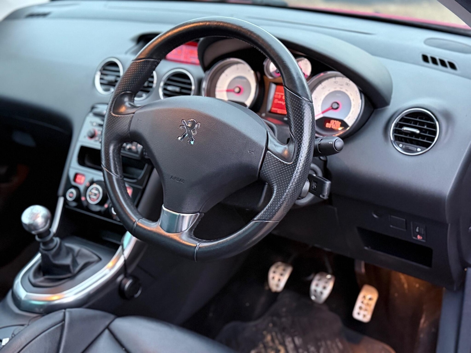 Used Peugeot 308 2011 for sale - 77633529: Photo 18