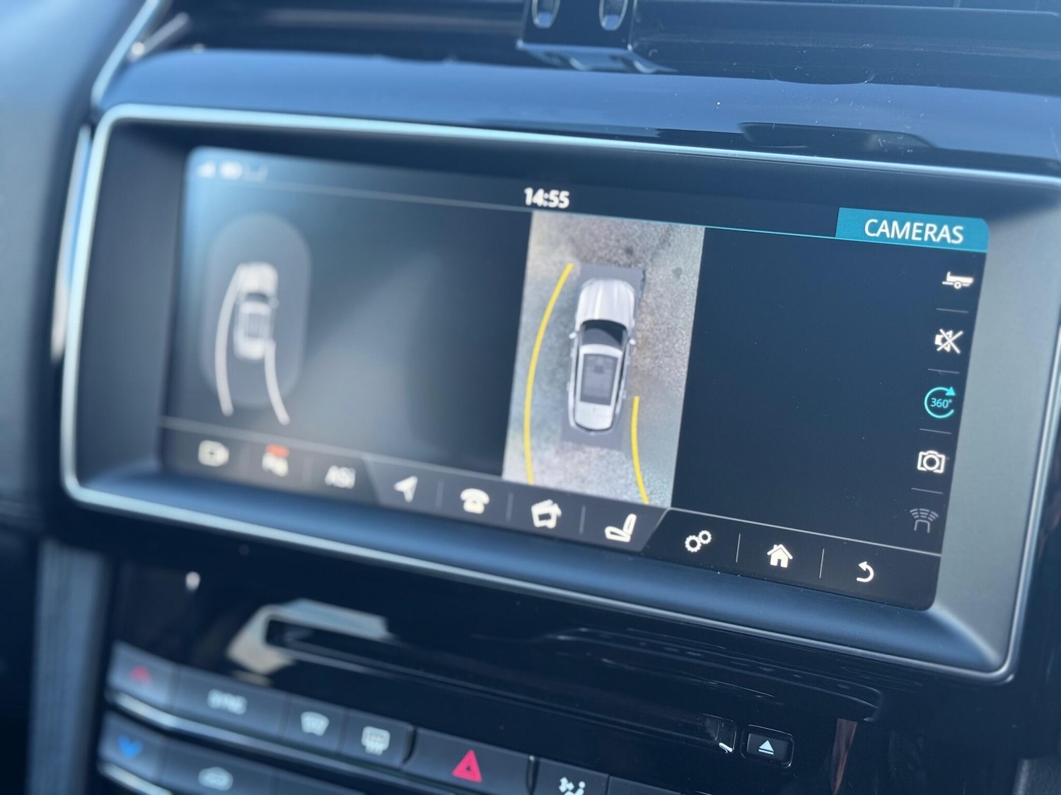 Used Jaguar F-Pace 2017 for sale - 76377474: Photo 41