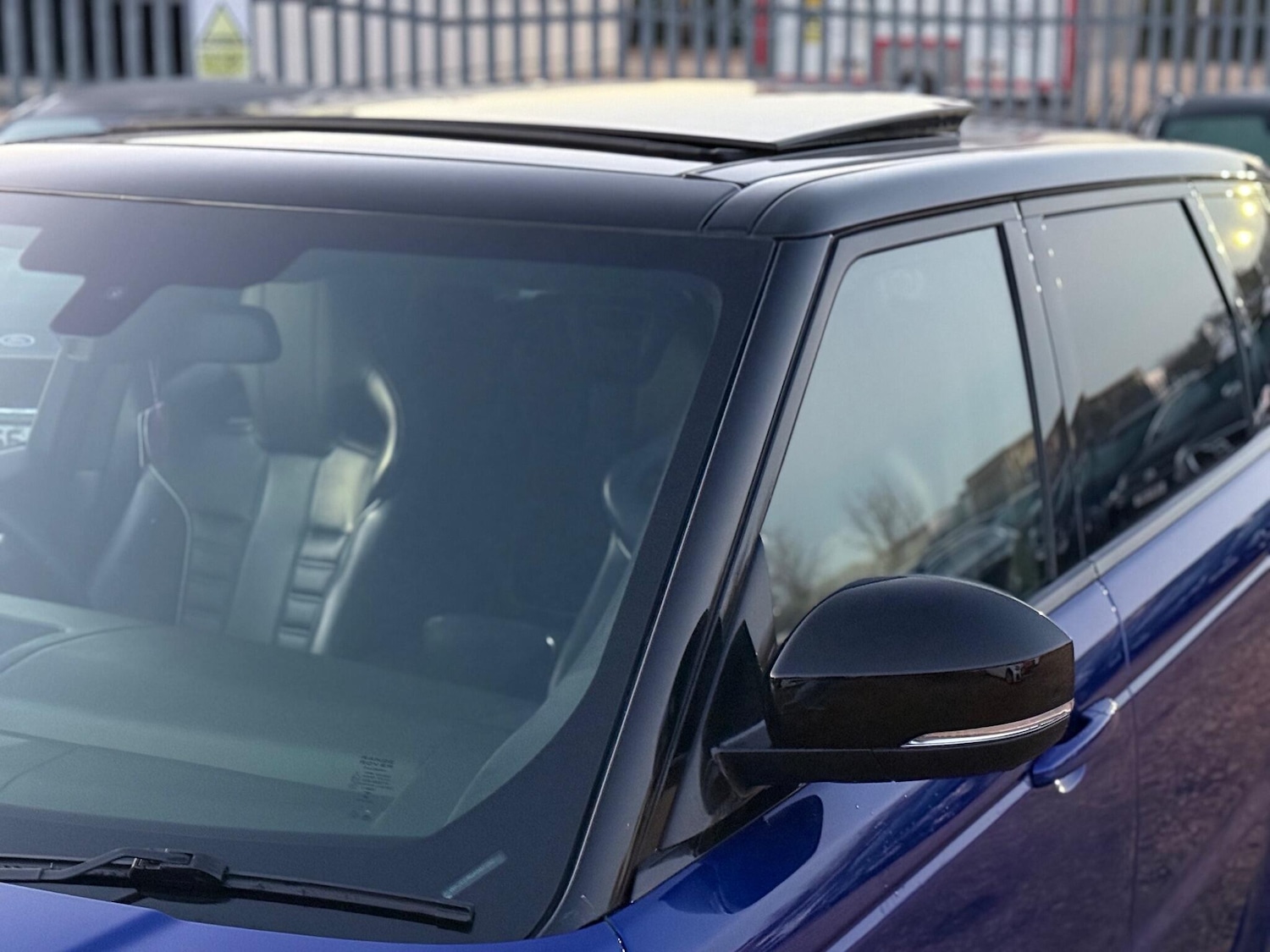 Used Land Rover Range Rover Sport 2015 for sale - 77081479: Photo 4