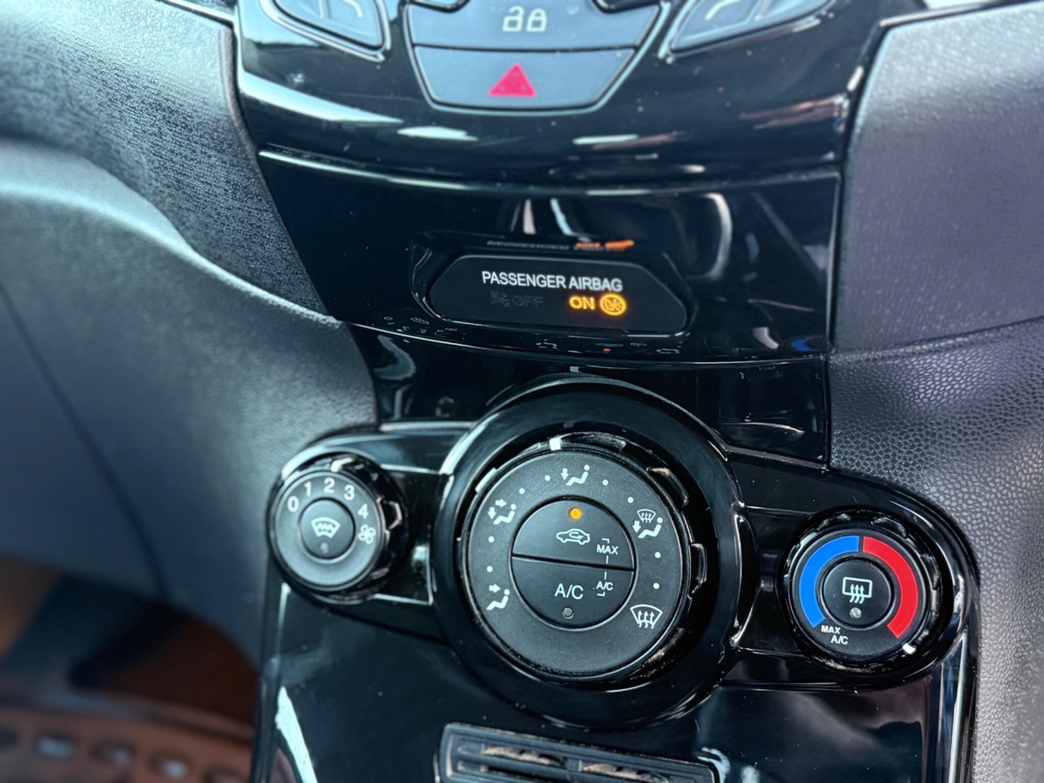 Used Ford Fiesta 2014 for sale - 76071725: Photo 22