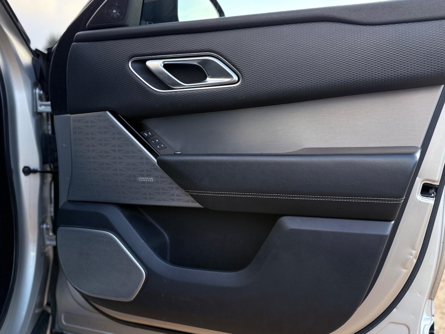 Used Land Rover Range Rover Velar for sale - 77738738: Photo 9