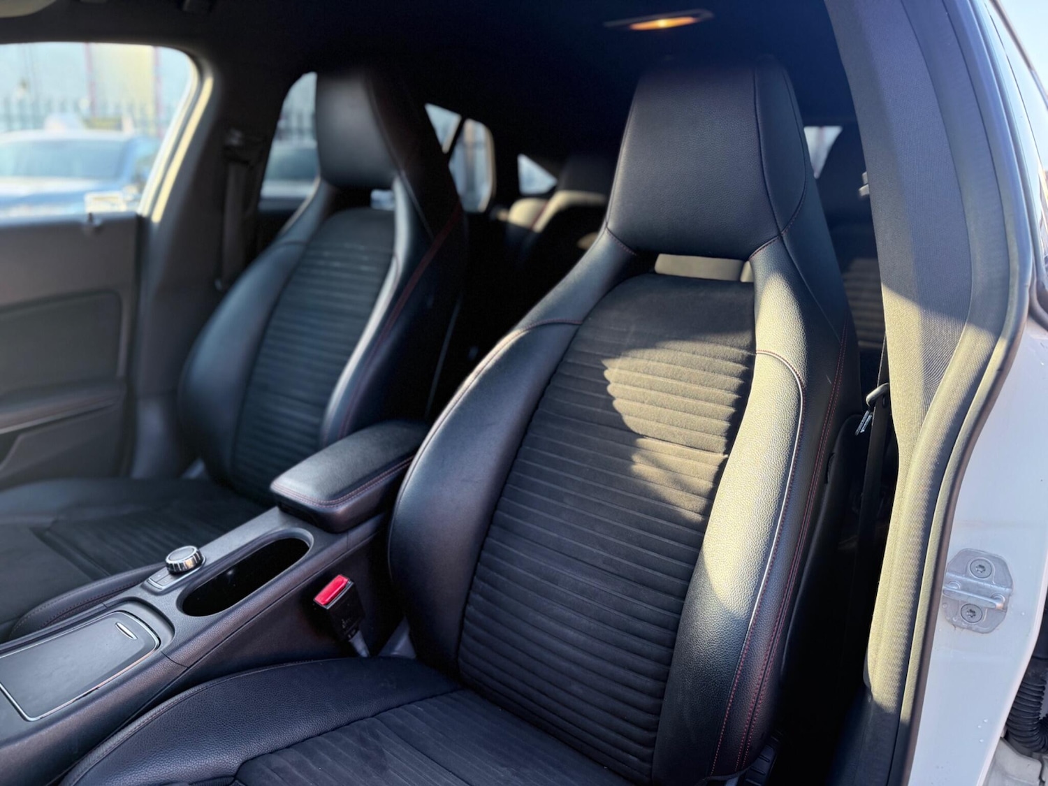 Used Mercedes-Benz CLA for sale - 77925040: Photo 36