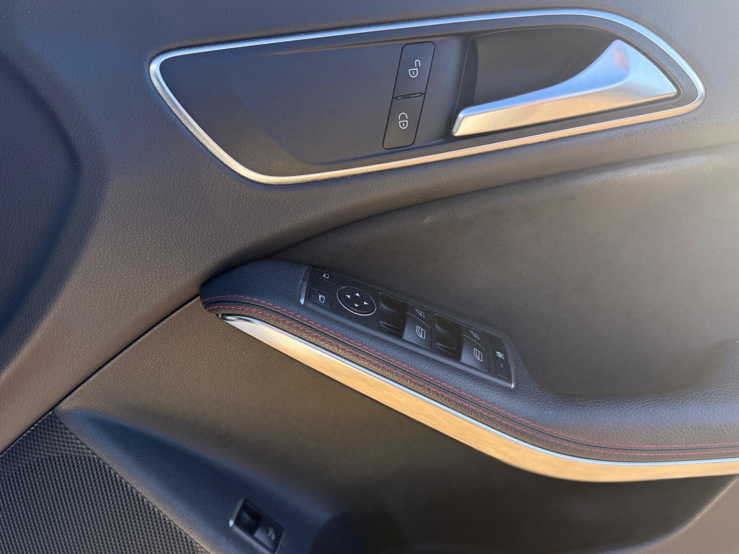 Used Mercedes-Benz CLA for sale - 77925040: Photo 41