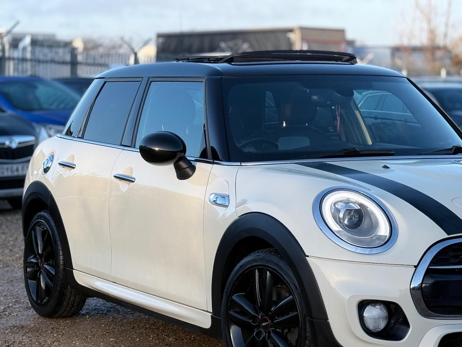 Used MINI Hatch 2016 for sale - 77016924: Photo 12