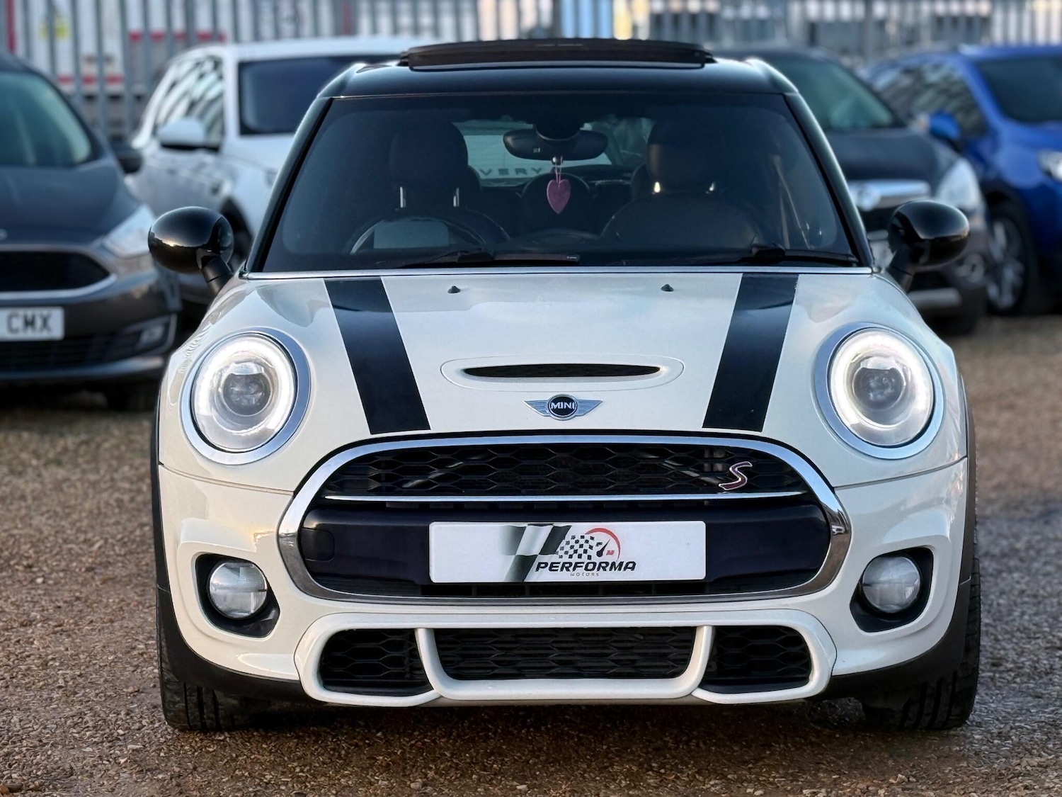 Used MINI Hatch 2016 for sale - 77016924: Photo 2