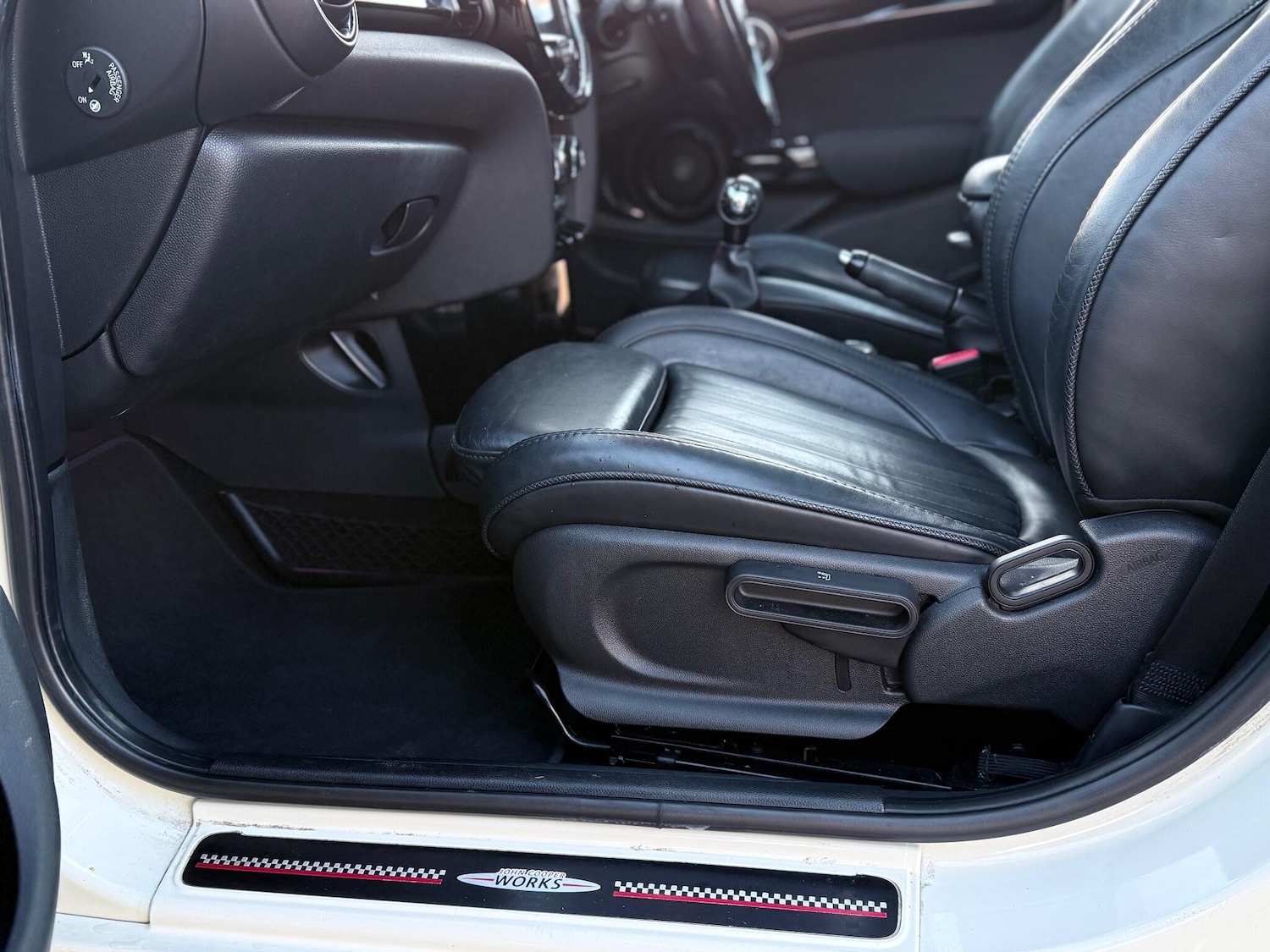 Used MINI Hatch 2016 for sale - 77016924: Photo 39