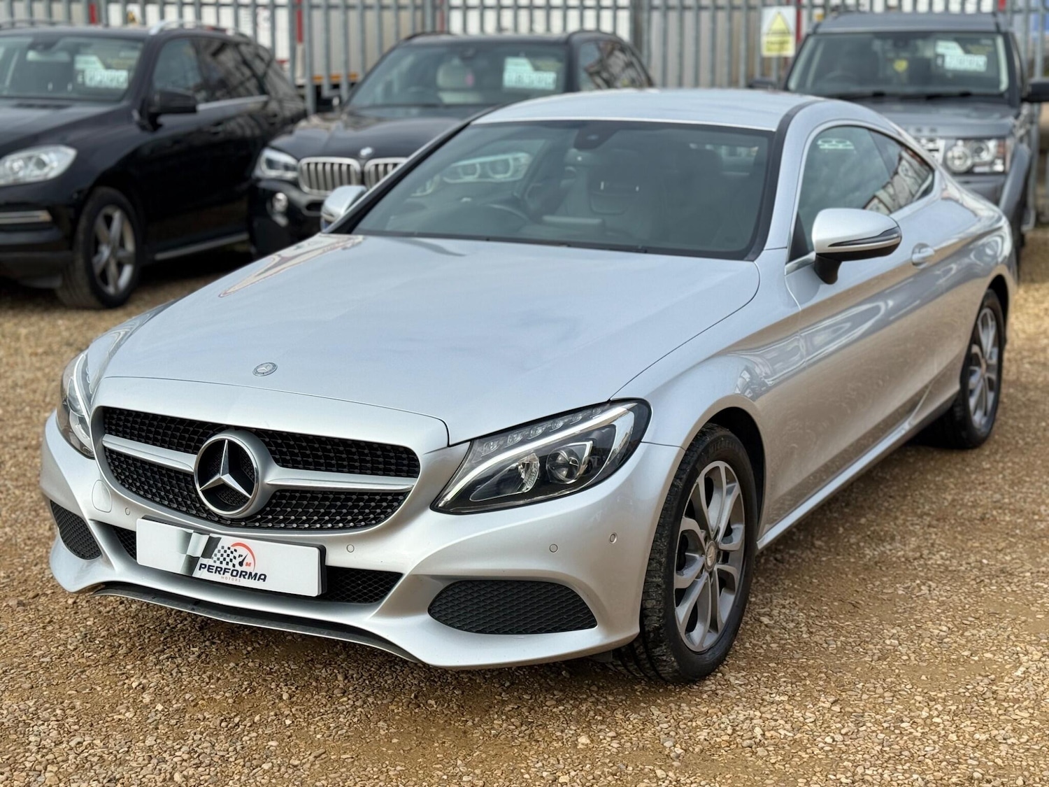 Used Mercedes-Benz C Class 2016 for sale - 76032578: Photo 3