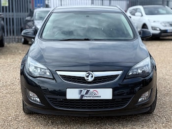 Used Vauxhall Astra 2012 for sale - 75520420: Photo