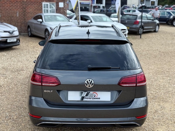 Used Volkswagen Golf 2018 for sale - 76099499: Photo 11