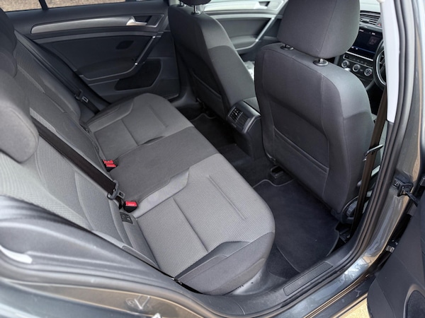 Used Volkswagen Golf 2018 for sale - 76099499: Photo 18