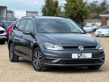 Volkswagen - Golf