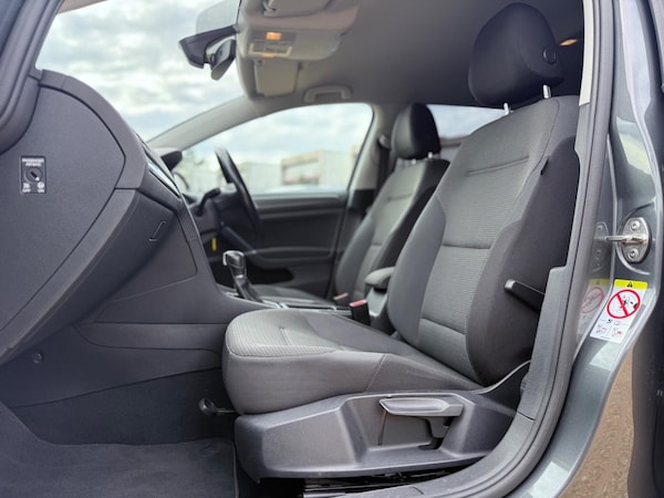Used Volkswagen Golf 2018 for sale - 76099499: Photo 21