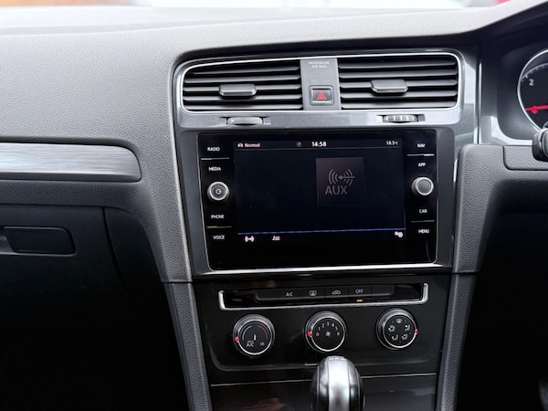 Used Volkswagen Golf 2018 for sale - 76099499: Photo 24