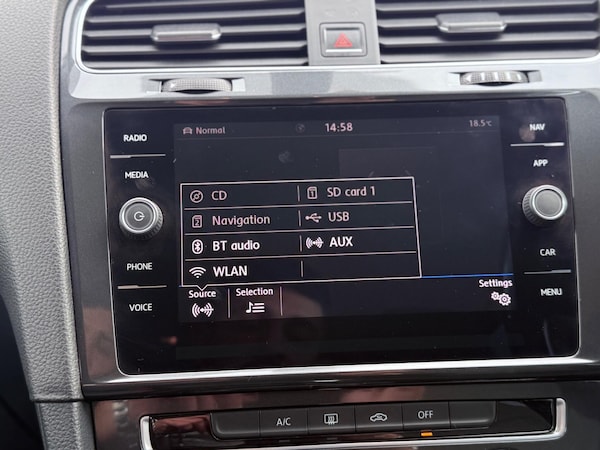 Used Volkswagen Golf 2018 for sale - 76099499: Photo 28