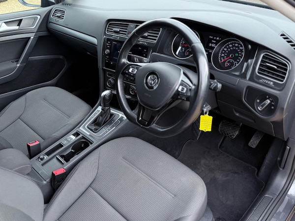 Used Volkswagen Golf 2018 for sale - 76099499: Photo 35