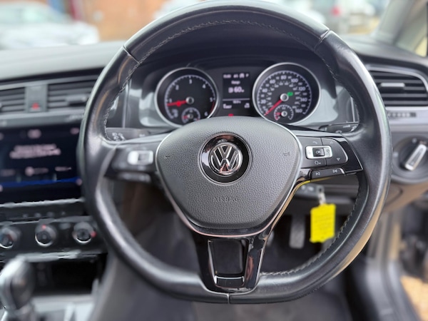Used Volkswagen Golf 2018 for sale - 76099499: Photo 37