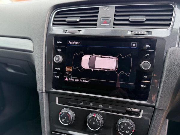 Used Volkswagen Golf 2018 for sale - 76099499: Photo 39