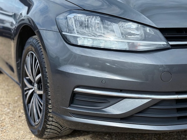 Used Volkswagen Golf 2018 for sale - 76099499: Photo 6