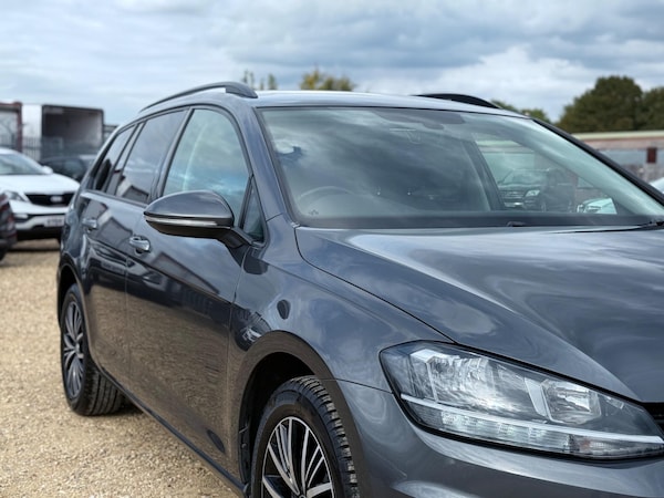 Used Volkswagen Golf 2018 for sale - 76099499: Photo 8