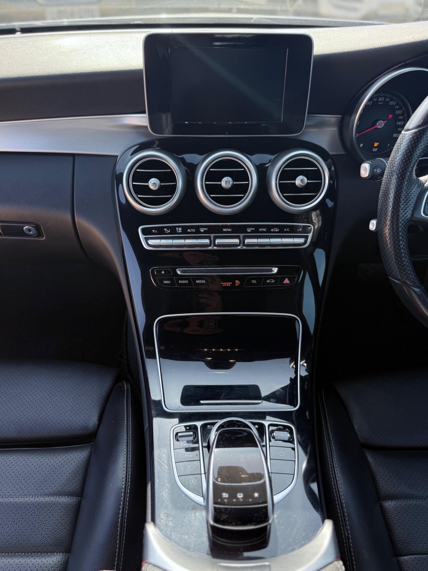 Used Mercedes-Benz C Class 2016 for sale - 76989413: Photo 16