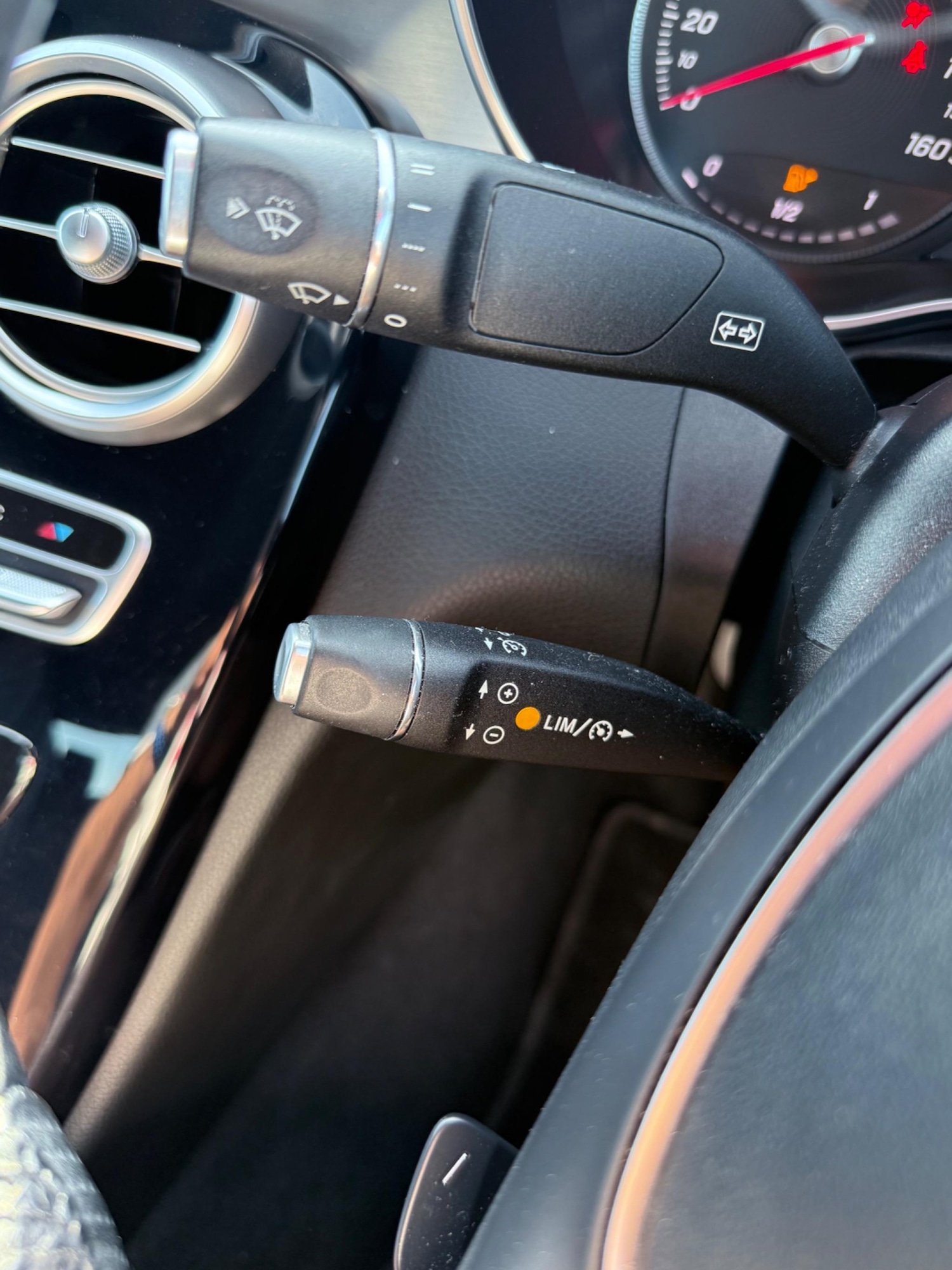 Used Mercedes-Benz C Class 2016 for sale - 76989413: Photo 17