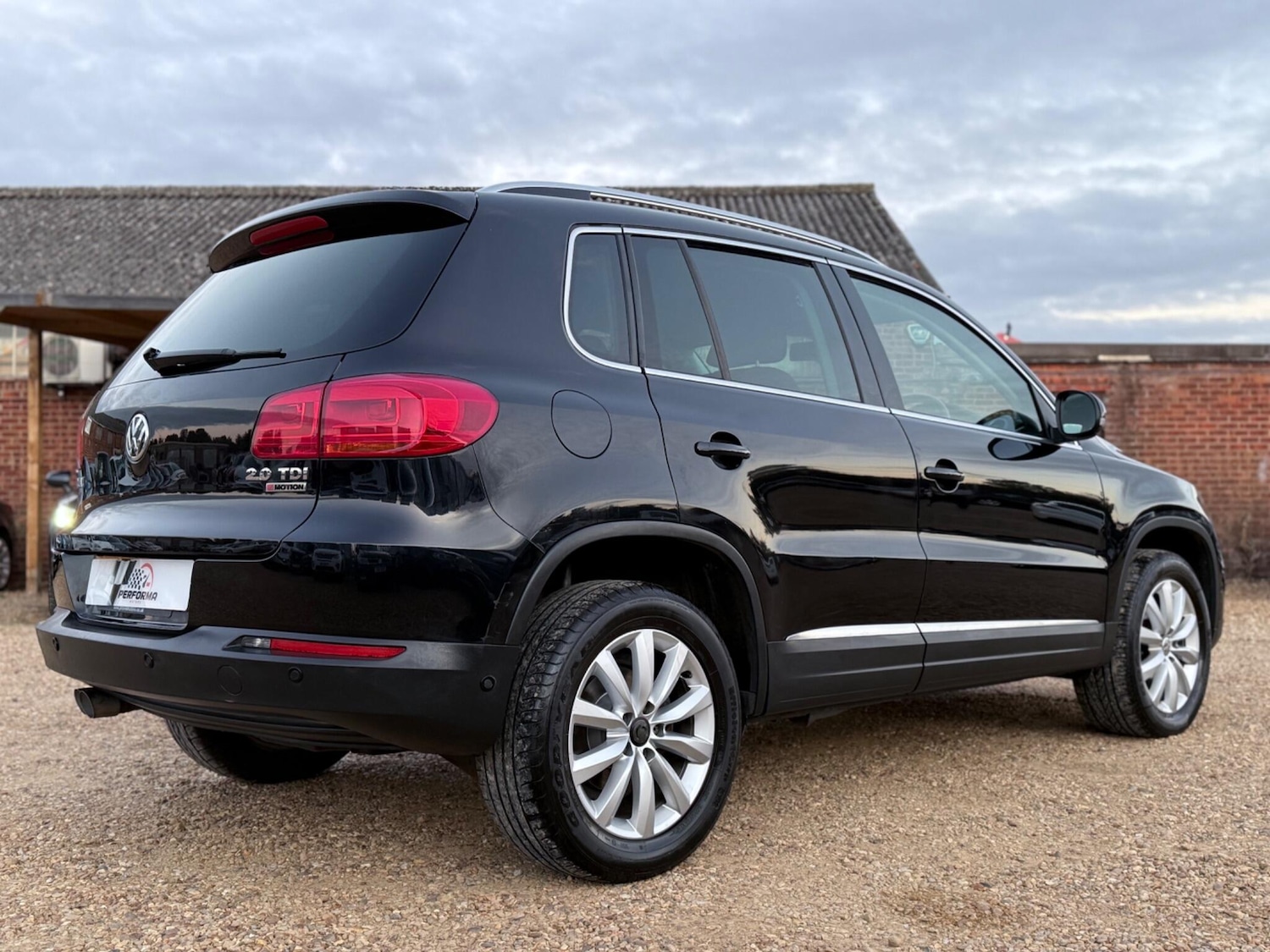 Used Volkswagen Tiguan 2015 for sale - 76306710: Photo 10