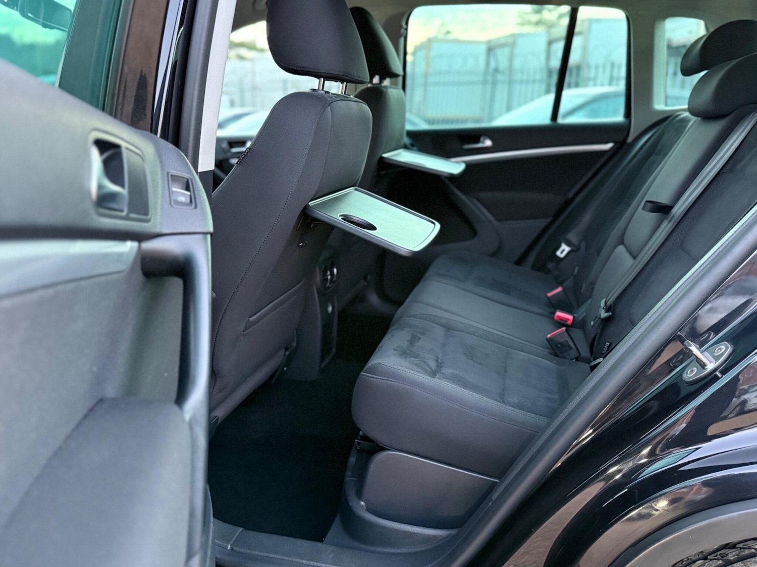 Used Volkswagen Tiguan 2015 for sale - 76306710: Photo 17