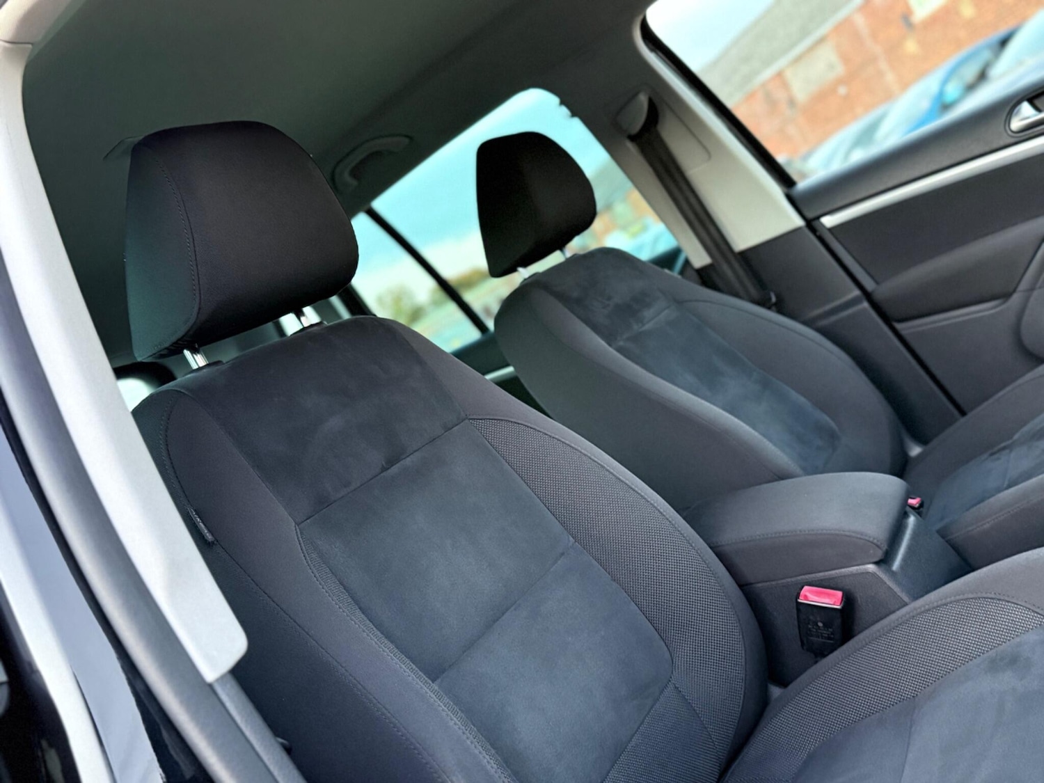 Used Volkswagen Tiguan 2015 for sale - 76306710: Photo 26