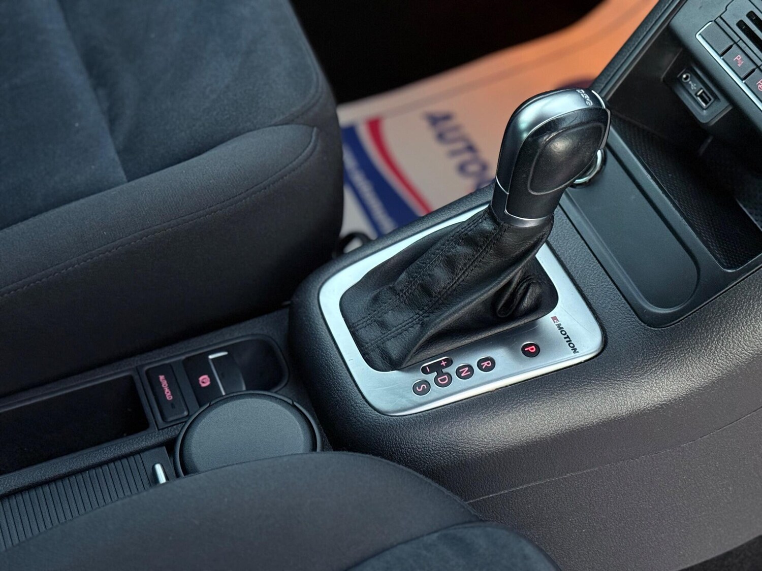 Used Volkswagen Tiguan 2015 for sale - 76306710: Photo 27