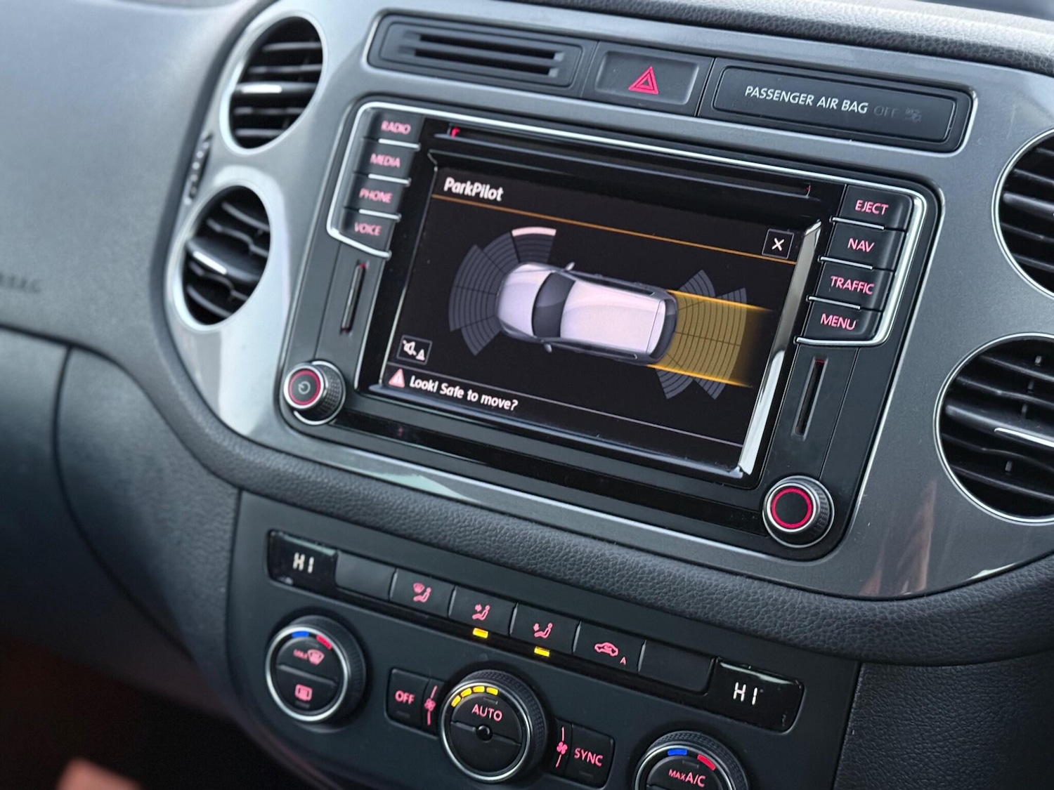 Used Volkswagen Tiguan 2015 for sale - 76306710: Photo 39