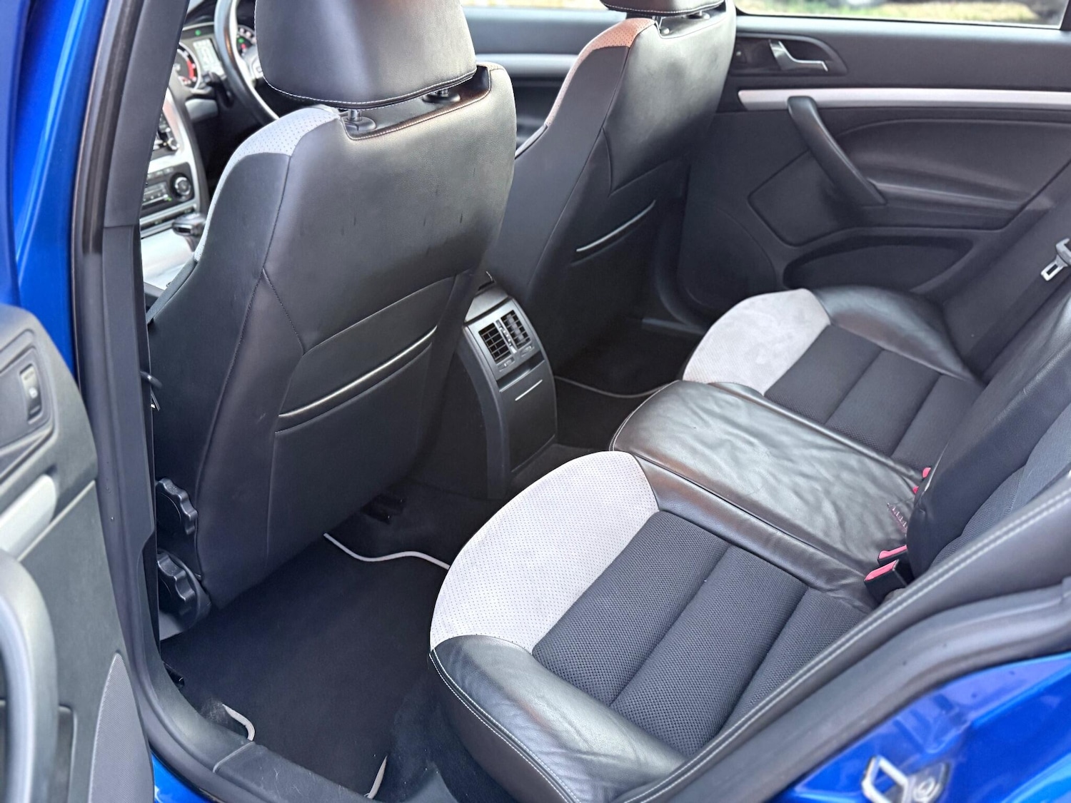 Used Skoda Octavia 2011 for sale - 77738177: Photo 17