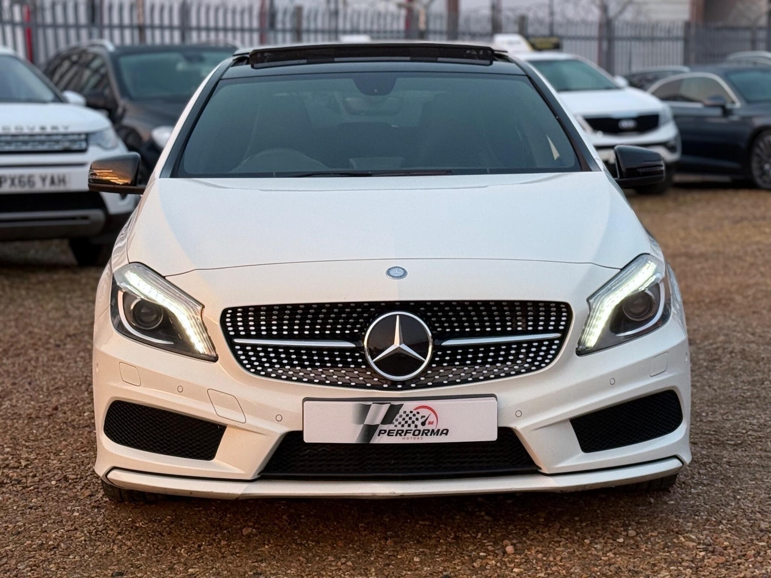 Used Mercedes-Benz A-Class 2015 for sale - 76522334: Photo 2