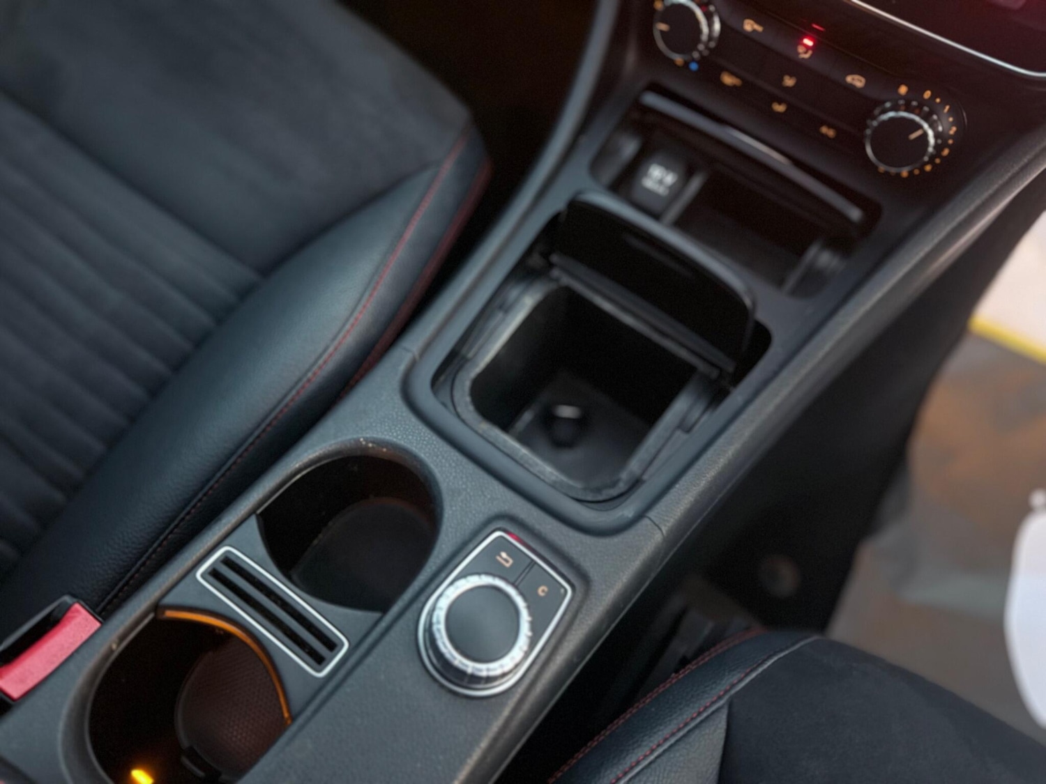 Used Mercedes-Benz A-Class 2015 for sale - 76522334: Photo 34