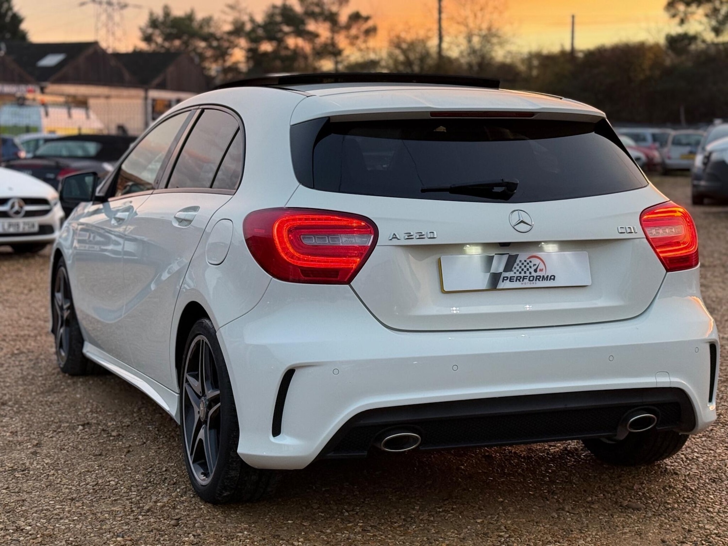 Used Mercedes-Benz A-Class 2015 for sale - 76522334: Photo 4