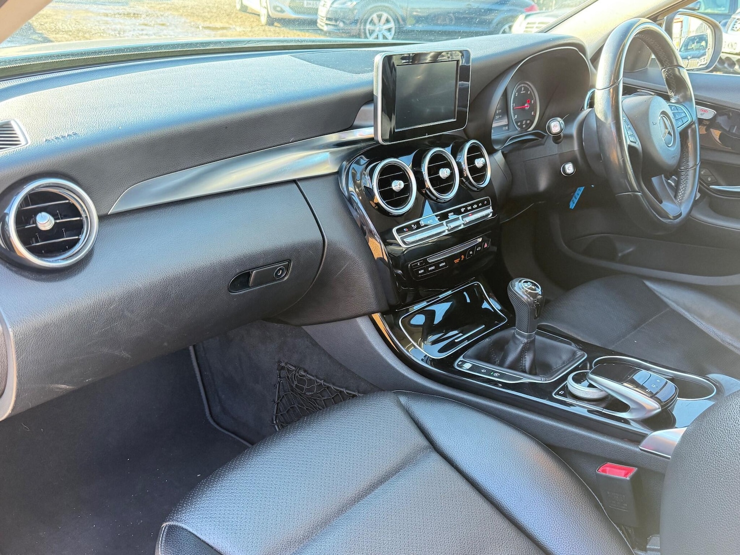 Used Mercedes-Benz C Class 2015 for sale - 77291618: Photo 16