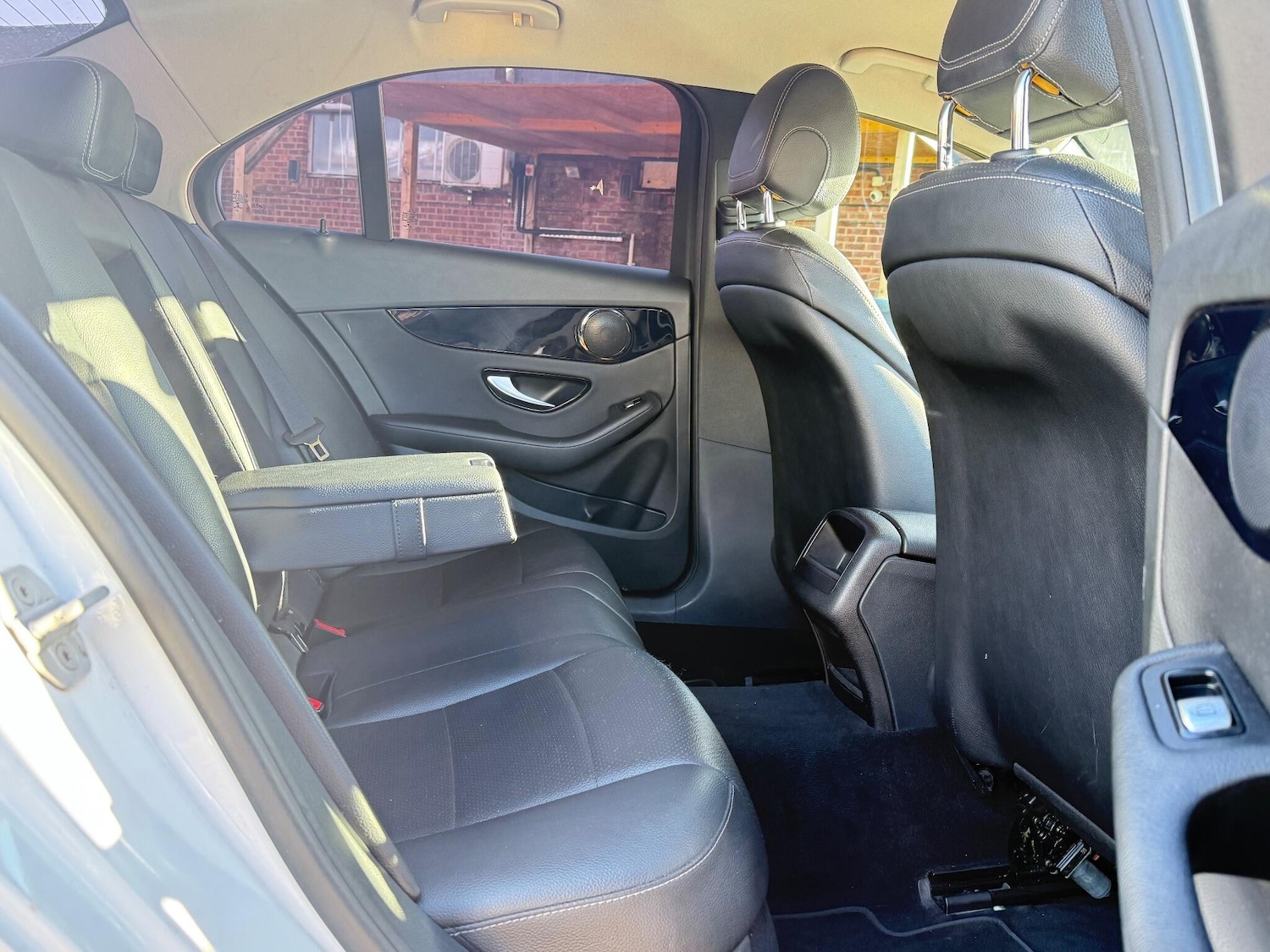 Used Mercedes-Benz C Class 2015 for sale - 77291618: Photo 21