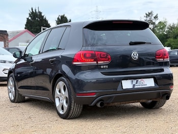 Used Volkswagen Golf 2010 for sale - 75720789: Photo