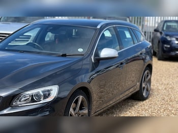Used Volvo V60 2014 for sale - 78891364: Photo