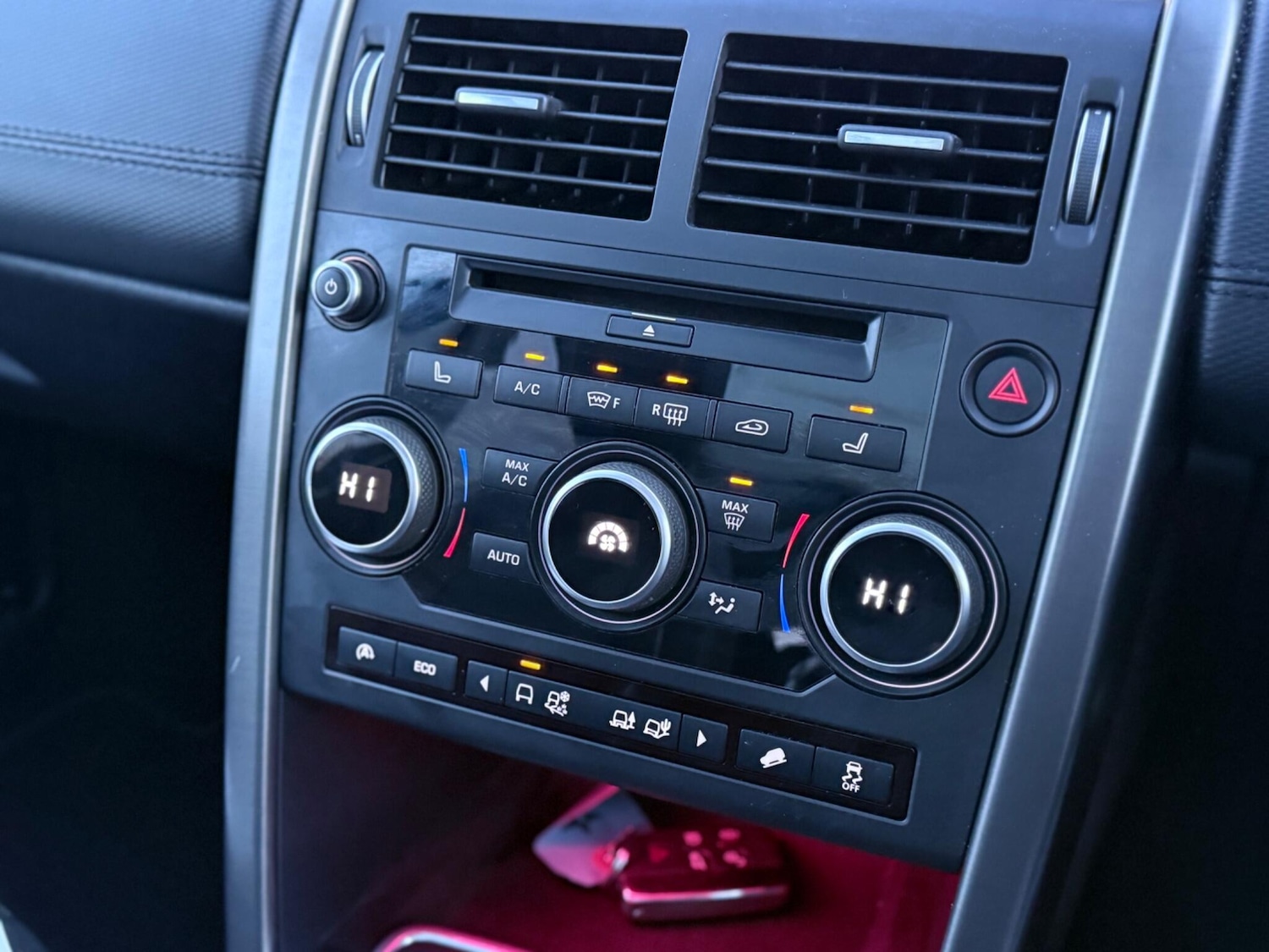 Used Land Rover Discovery Sport 2017 for sale - 77940365: Photo 17