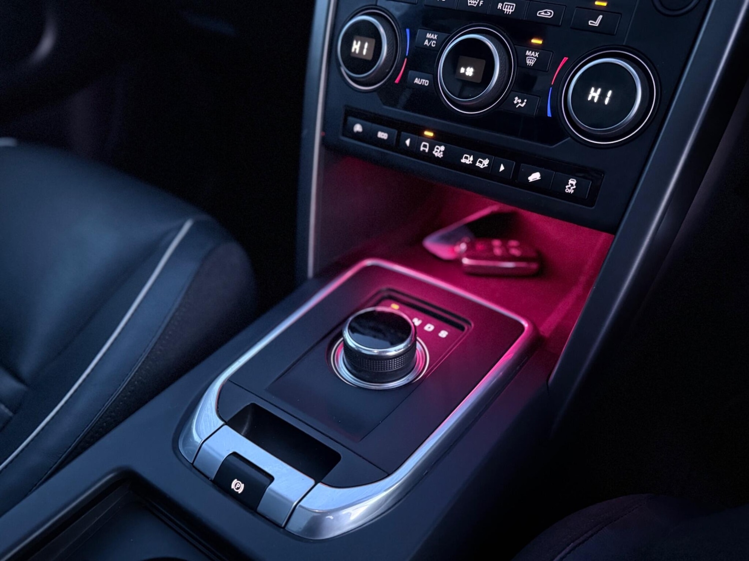 Used Land Rover Discovery Sport 2017 for sale - 77940365: Photo 19