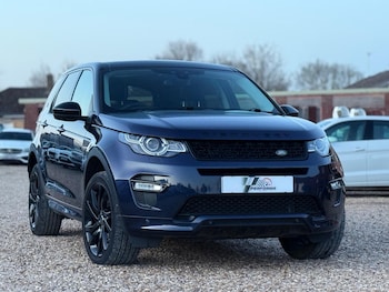 Used Land Rover Discovery Sport 2017 for sale - 77940365: Photo