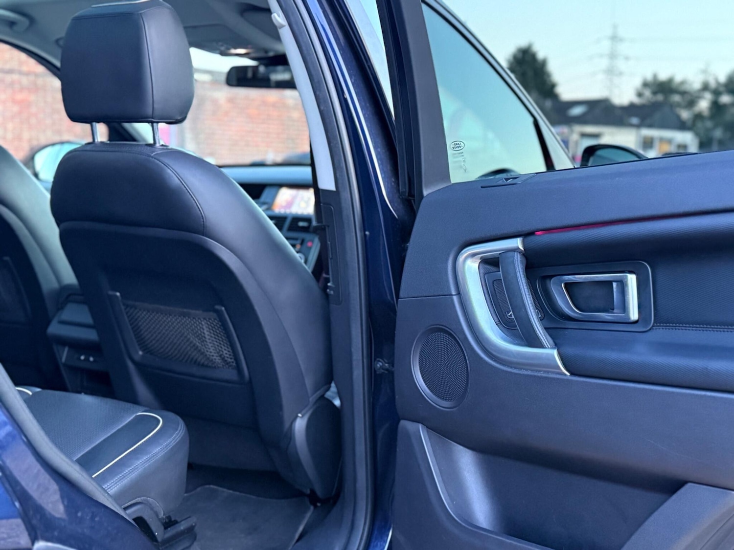 Used Land Rover Discovery Sport 2017 for sale - 77940365: Photo 33