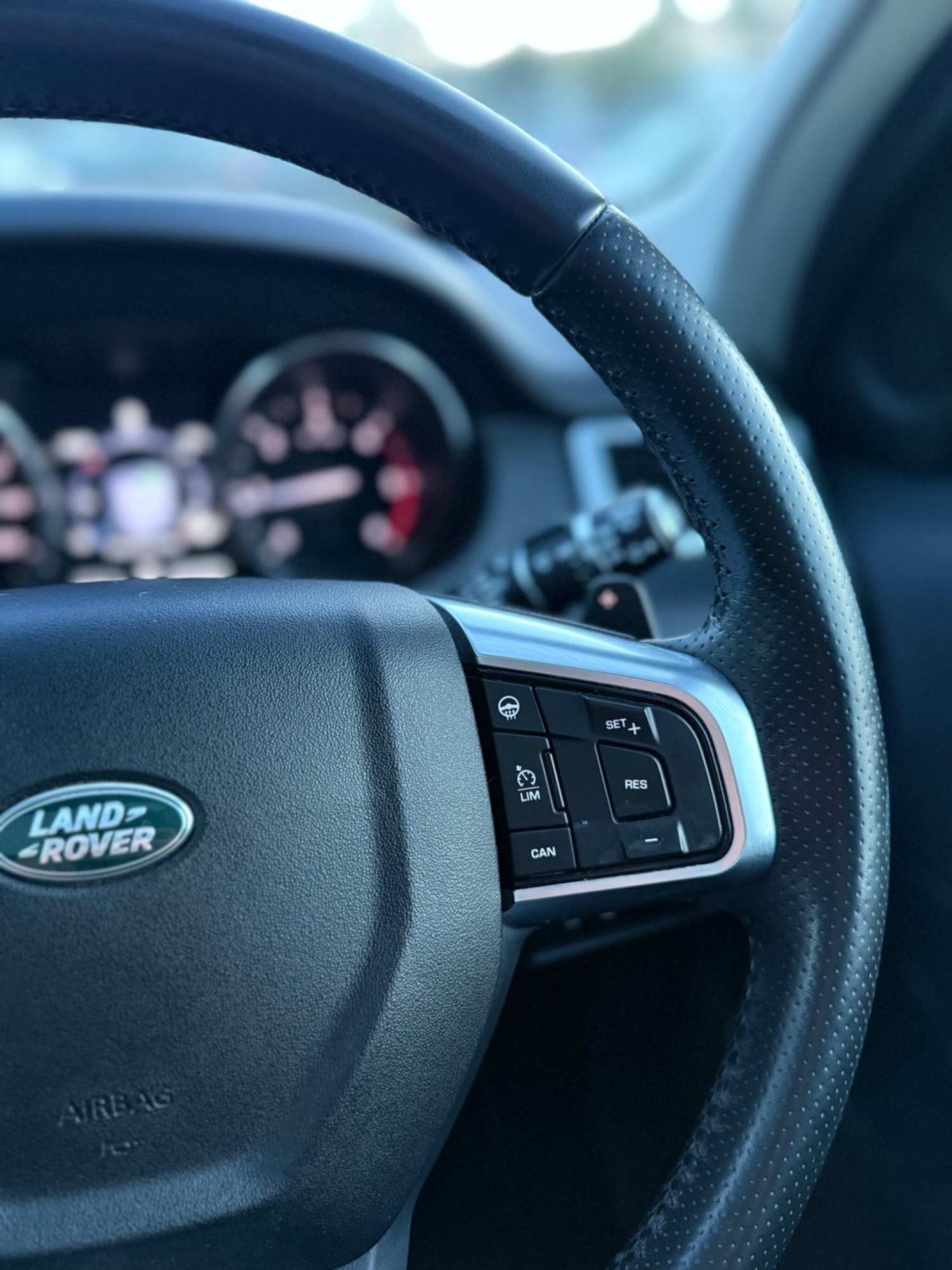 Used Land Rover Discovery Sport 2017 for sale - 77940365: Photo 46