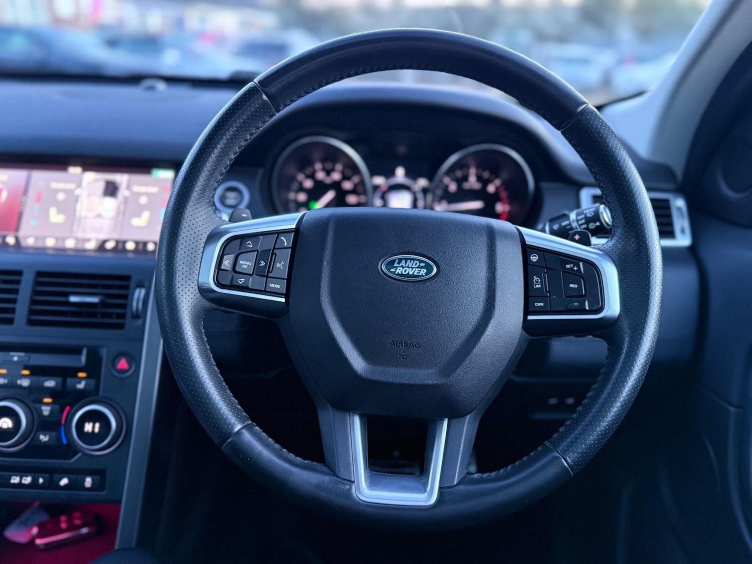 Used Land Rover Discovery Sport 2017 for sale - 77940365: Photo 47