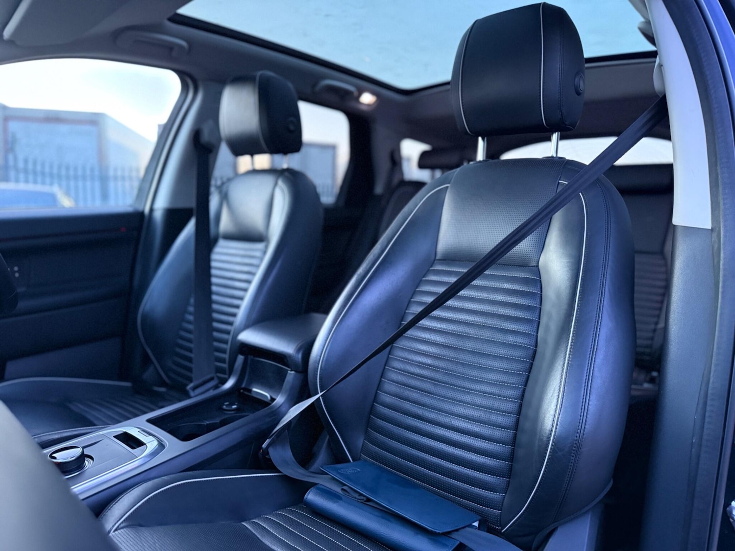 Used Land Rover Discovery Sport 2017 for sale - 77940365: Photo 50