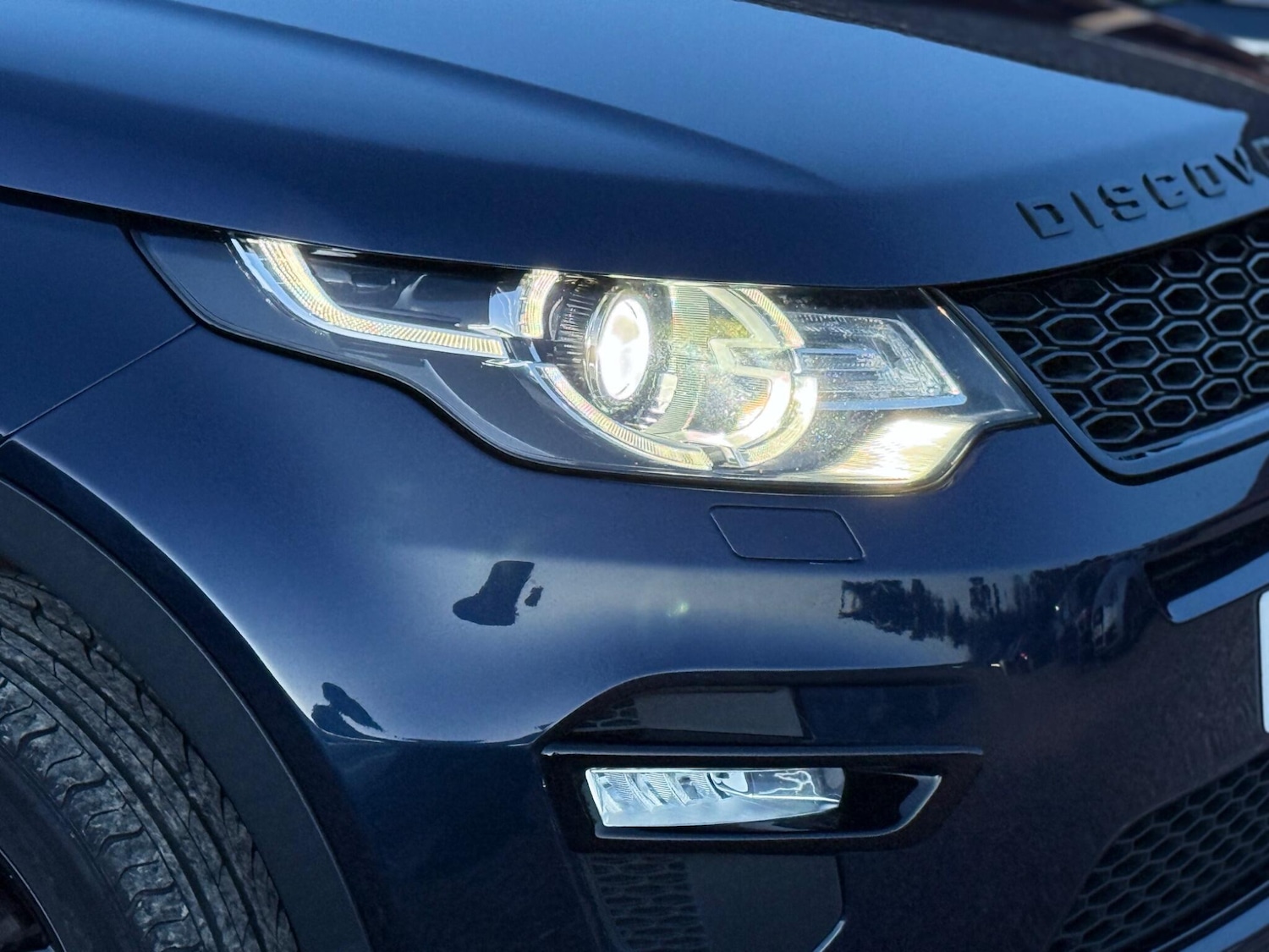 Used Land Rover Discovery Sport 2017 for sale - 77940365: Photo 52