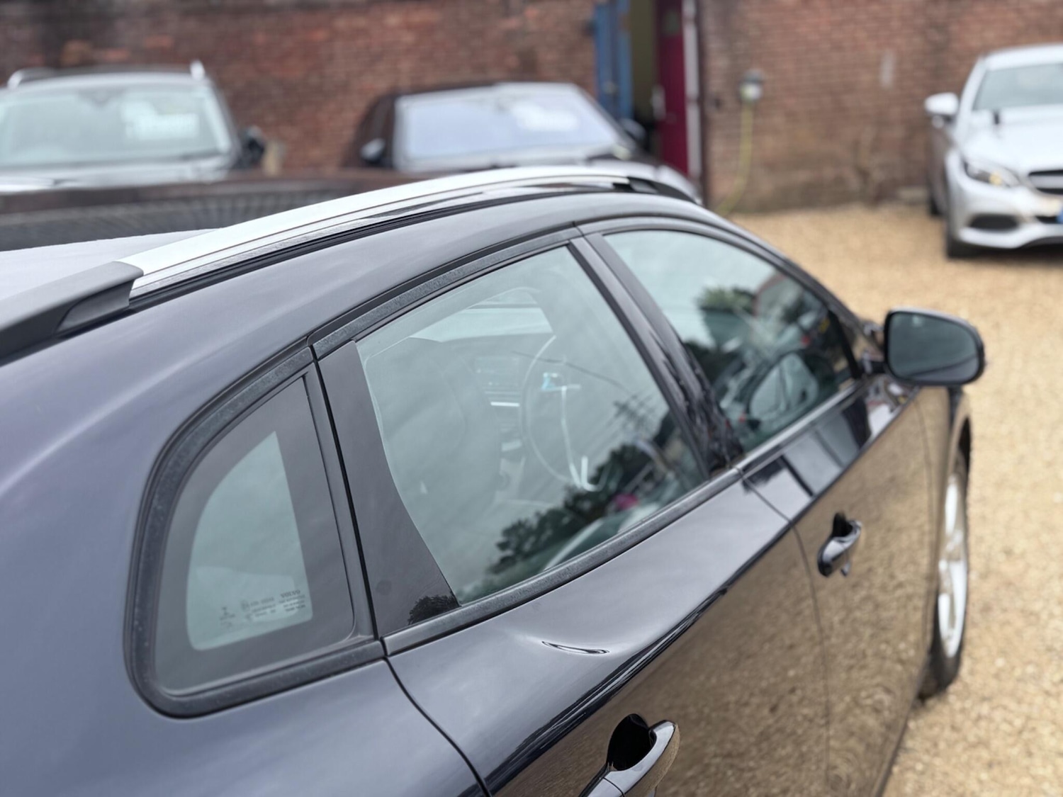 Used Volvo V40 2015 for sale - 76995452: Photo 13