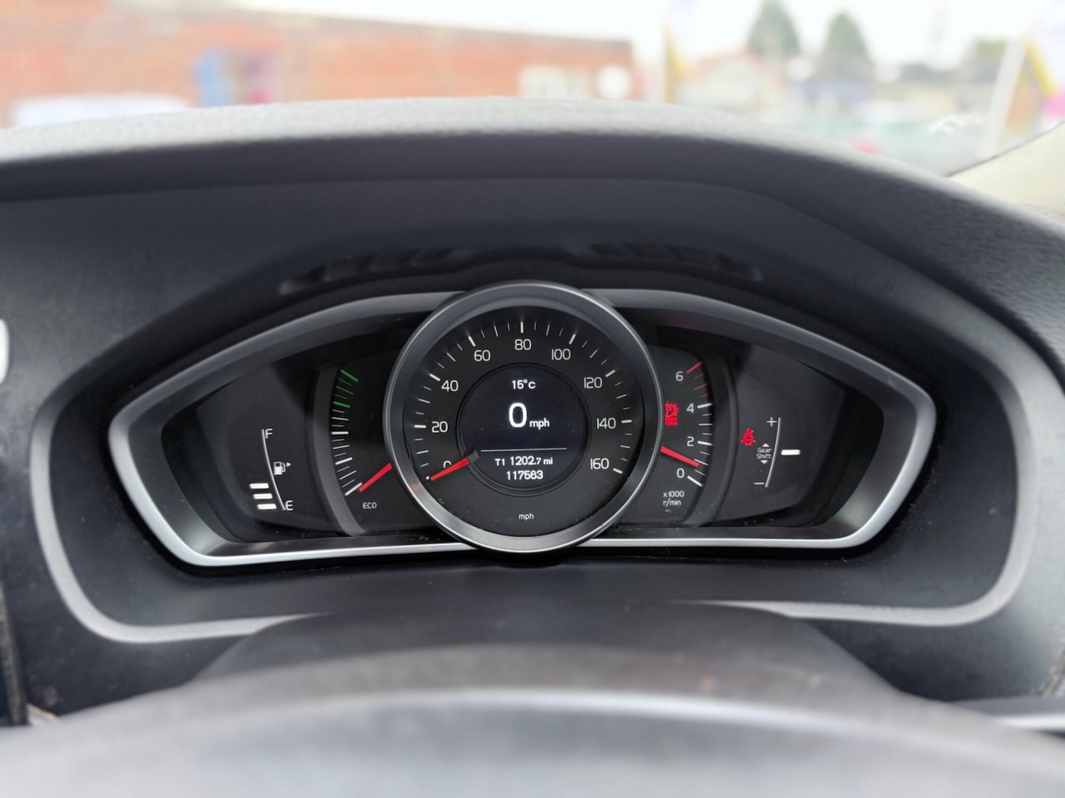 Used Volvo V40 2015 for sale - 76995452: Photo 29